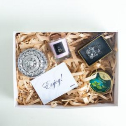 Asfour Housewarming gift box