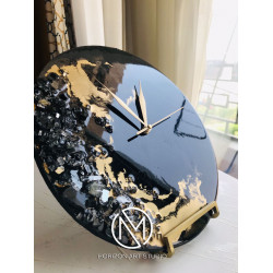 Black crescent clock