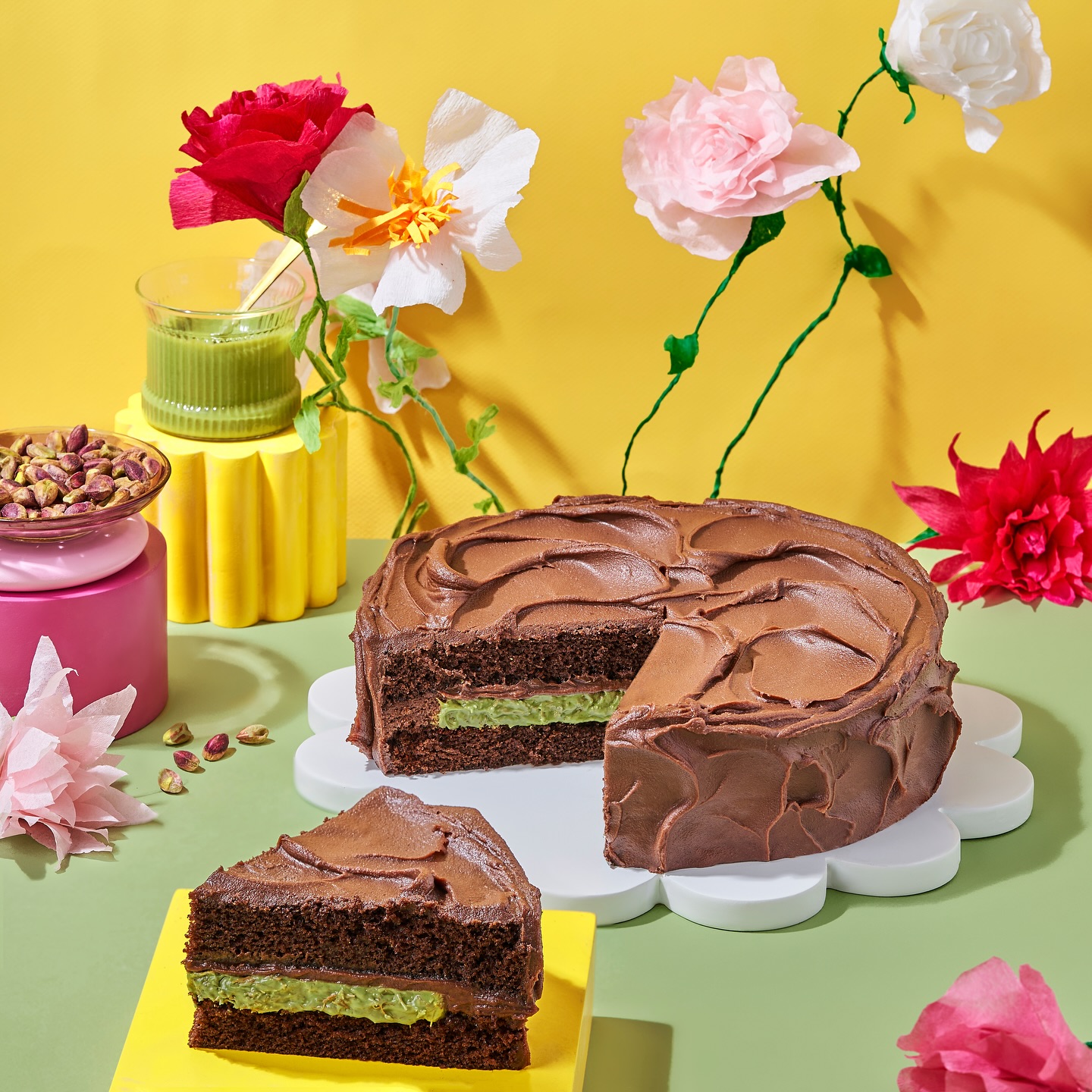 Dubai Viral Chocolate Pistachio Cake